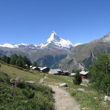 Apartment By Interhome Zermatt Buitenkant foto
